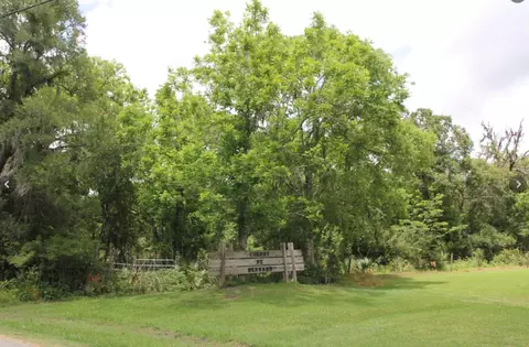 tbd Elm 825c St, West Columbia, TX 77486
