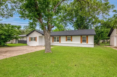 2922 Knotty Oaks Trl, Houston, TX 77045