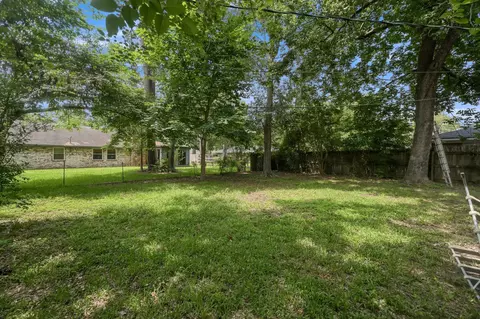 Exterior - 405 Wilson Rd, Conroe, TX 77301 photo 8 of 8