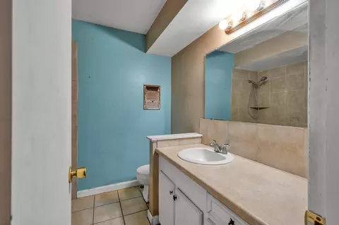 Bath - 405 Wilson Rd, Conroe, TX 77301 photo 1 of 2
