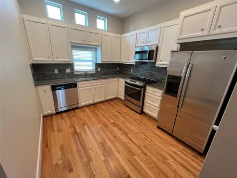 2710 Hullsmith Dr #404, Houston, TX 77063