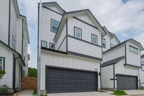 8919 Grovner Pl, Houston, TX 77055