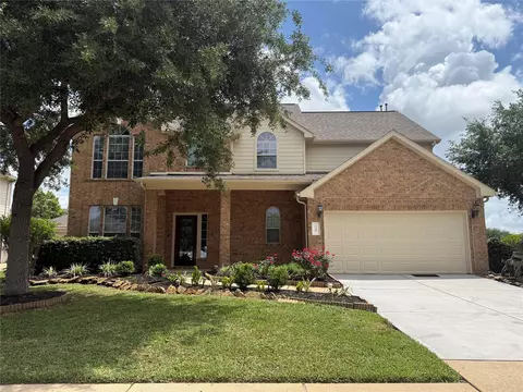 3707 Canterbury Park Dr, Pearland, TX 77584