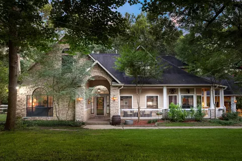 21015 Imperial Oak Dr, Magnolia, TX 77355