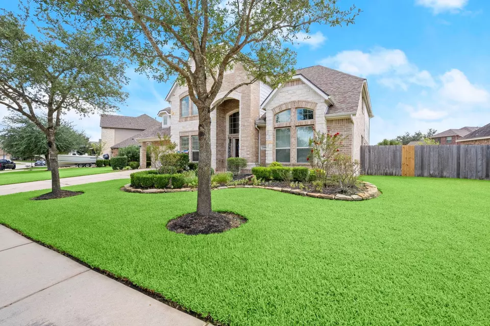 Exterior - 22906 Shieldhall Ln, Tomball, TX 77375 photo 9 of 10