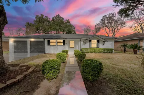 5734 Farwell Dr, Houston, TX 77035