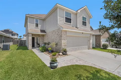 Exterior - 3611 Cannon Dr, Conroe, TX 77301 photo 2 of 8
