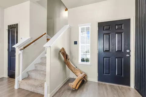 Entry Way - 3611 Cannon Dr, Conroe, TX 77301 photo 2 of 4