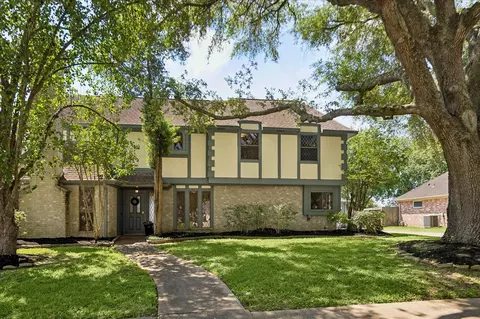 3819 Pleasant Valley Dr, Missouri City, TX 77459