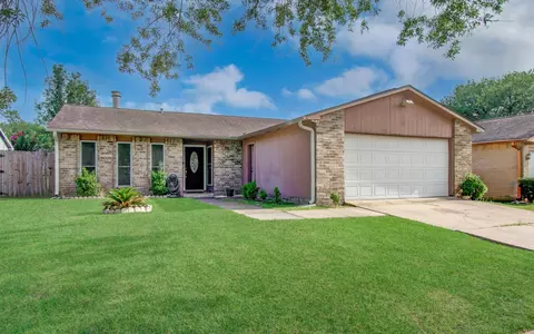 5706 Spring Grove Ln, Spring, TX 77373