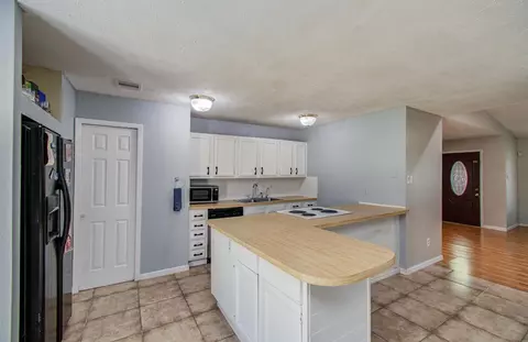 Kitchen - 5706 Spring Grove Ln, Spring, TX 77373 photo 1 of 1