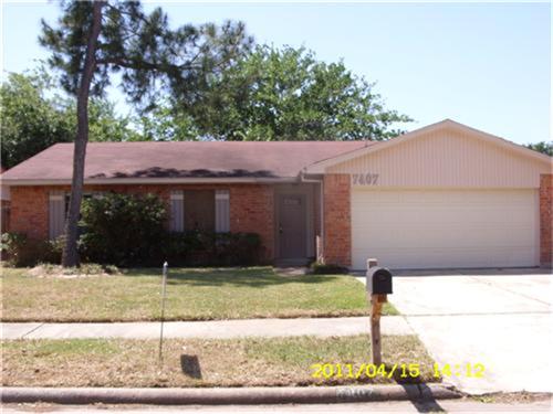 7407 Stone Pine Ln, Houston, TX 77041 photo 1
