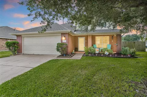 8302 Coriander Ln, Baytown, TX 77521