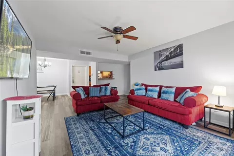 8525 Hearth Dr #21, Houston, TX 77054