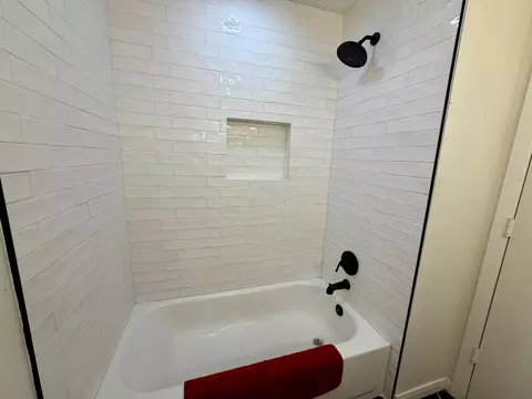 Bath - 23107 Banquo Dr, Spring, TX 77373 photo 4 of 4