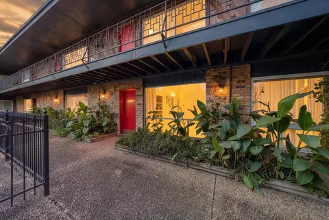 1849 Marshall St #9, Houston, TX 77098