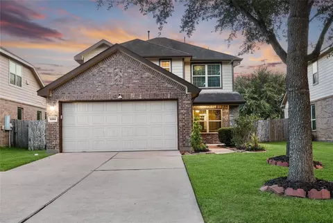 6814 Pear Point Ln, Richmond, TX 77469
