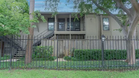 5711 Sugar Hill Dr #52, Houston, TX 77057