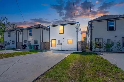 8124 Sterlingshire St #A AND B, Houston, TX 77078