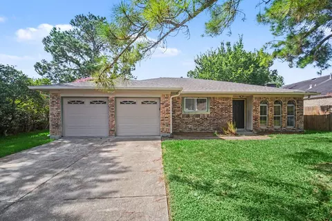 16463 Hickory Knoll Dr, Houston, TX 77059