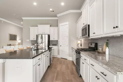Kitchen - 2206 Rope Maker Rd, Conroe, TX 77384 photo 4 of 4