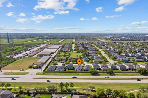 9219 Summer Valley Ln, Richmond, TX 77407