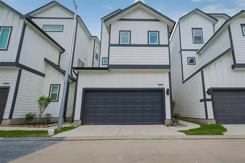 8911 Grovner Pl, Houston, TX 77055