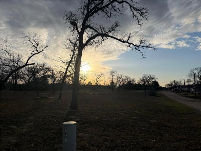 26667 Deerwood Dr, Hempstead, TX 77445