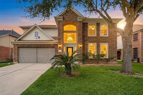 8315 Chicory Dr, Baytown, TX 77521