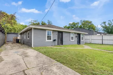 1107 E 40th 12 St, Houston, TX 77022