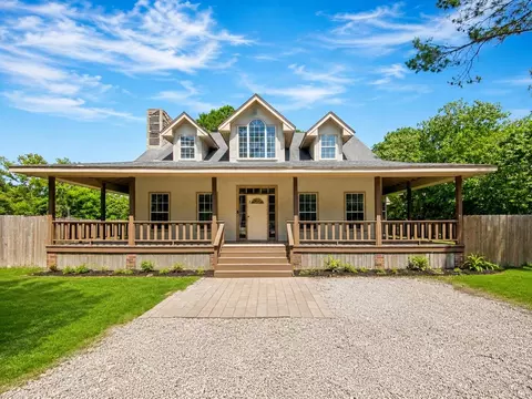 3367 Prairie Dr, Dickinson, TX 77539