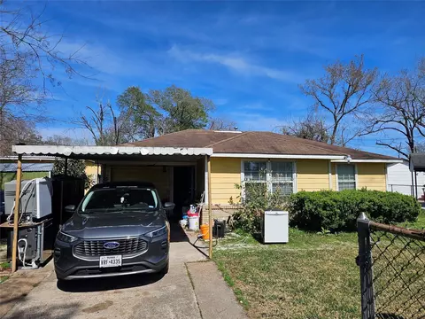 121 Norview Dr, Houston, TX 77022