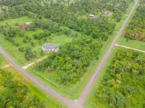 3002 Bayou View Ct, Richwood, TX 77515