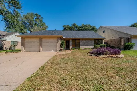 4223 Maple Cross Dr, Pasadena, TX 77505 photo 1