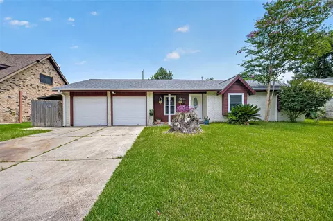 9218 Mcdade St, Houston, TX 77080
