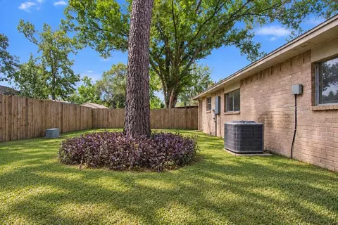 Exterior - 4502 Quailgate Dr, Spring, TX 77373 photo 3 of 6