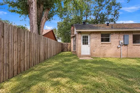Exterior - 4502 Quailgate Dr, Spring, TX 77373 photo 4 of 6