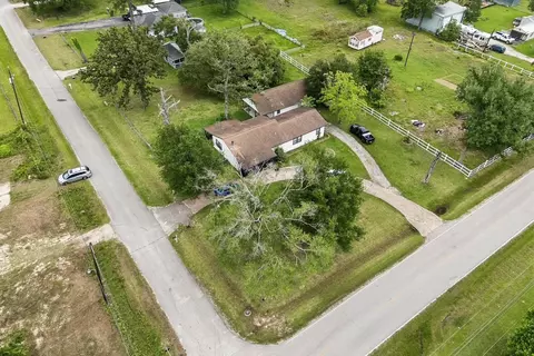 22855 E Martin Dr, Porter, TX 77365