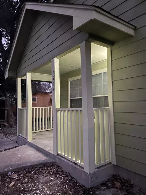 7507 Burt St, Houston, TX 77088