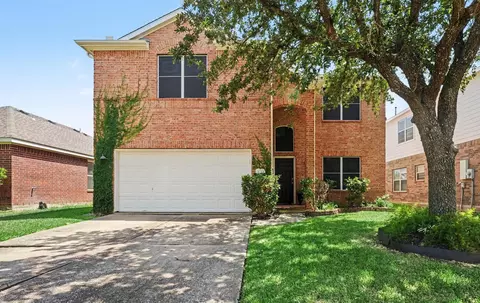 1719 Manor Dr, Baytown, TX 77521