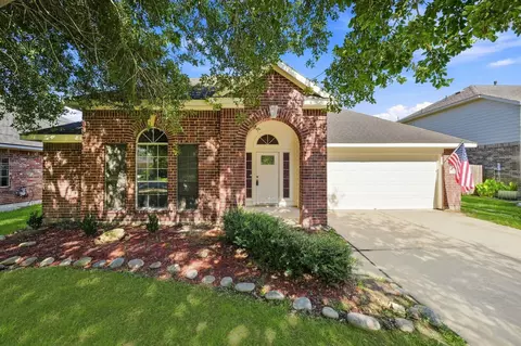 318 Magnolia Estates Dr, League City, TX 77573