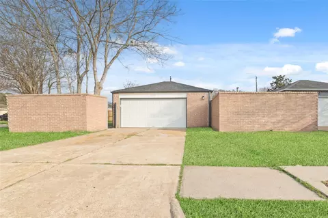 13950 Ashdale Ln, Houston, TX 77083
