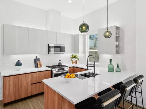 2583 Paul Quinn St, Houston, TX 77091