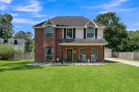 614 Spring Forest Dr, Conroe, TX 77302