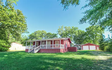 347 E Highland Dr, Livingston, TX 77351