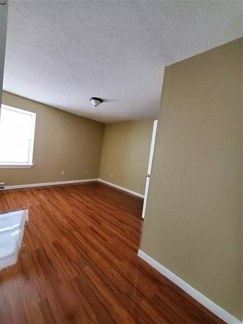 7400 Bissonnet St #1623, Houston, TX 77074