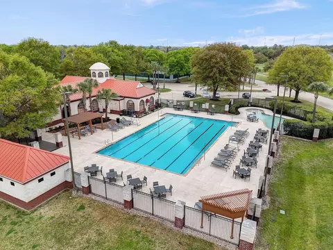 10427 Lyndon Meadows Dr, Houston, TX 77095