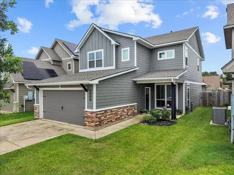 125 Austin Rd, Angleton, TX 77515