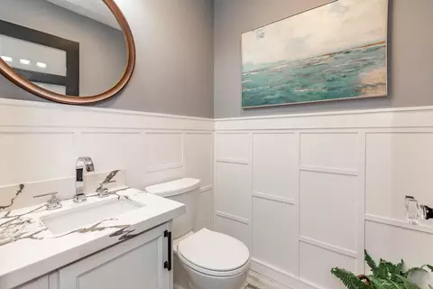 Bath - 1380 Thomas Rd, Beaumont, TX 77706 photo 5 of 5