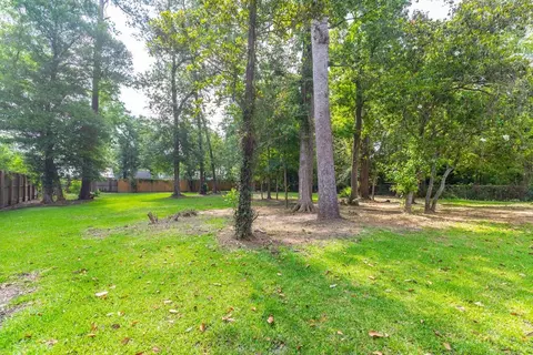 Exterior - 1380 Thomas Rd, Beaumont, TX 77706 photo 5 of 5